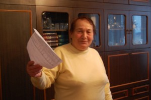 Mokyklos g. 2 namo gyventojai A.O. Sebeikienei kaimynai patikėjo savo galvos skausmą dėl didelių sąskaitų už šildymą.