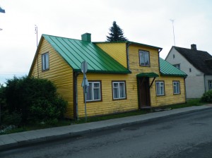 Filosofo Antano Maceinos tėvo statytas namas (šiais laikais keisti langai, durys, stogas, neliko gonkelių).