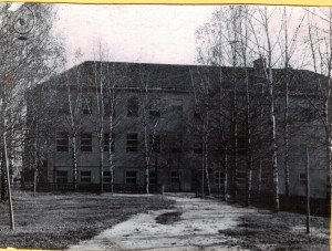 Pagrindinės mokyklos patalpos 1944 - 1959 m.