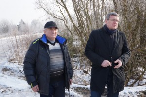 Seimo narys V.Kamblevičius ir Valstybinės maisto ir veterinarijos tarnybos direktoriaus pavaduotojas V.Paulauskas.
