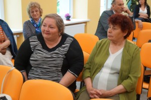 Apie Neįgaliųjų draugijos veiklą papasakojo Ašmintos padalinio vadovė Danutė Jonykienė (kairėje).