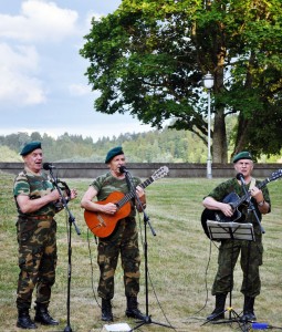 aktoriu_trio1