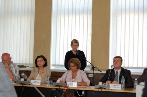Posėdyje dalyvavusi ŠMM vyr. specialistė R. Klepačienė išdėstė argumentus, kodėl Klebiškio pradinio ugdymo skyrius gali veikti ir toliau.