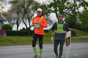 Akcijos organizatorius Nerijus Buivydas ir ultramaratonininkas Aidas Ardzijauskas.