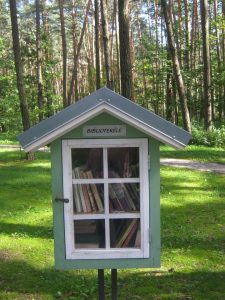 Birštono centriniame parke įkurta bibliotekėle naudojasi ir kurorto svečiai, ir birštoniečiai.