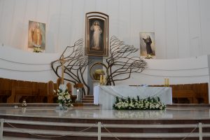 jono-pauliaus-ii-pastoracijos-centro-altorius
