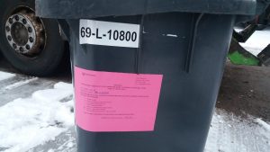 Informacinius (baltus) RFID lipdukus nuklijuoti griežtai draudžiama.